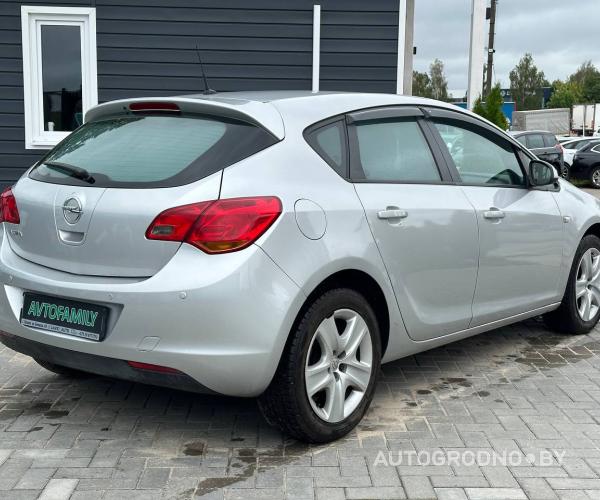 https://autogrodno.by/media/com_expautospro/images/big/_6888c149314e0.jpg