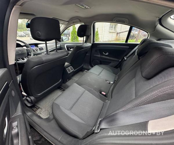 https://autogrodno.by/media/com_expautospro/images/big/_688a397105078.jpg