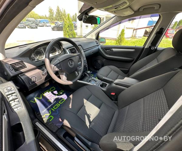 https://autogrodno.by/media/com_expautospro/images/big/_6891e3005c608.jpg