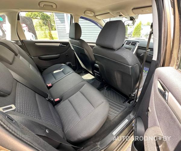 https://autogrodno.by/media/com_expautospro/images/big/_6891e300c8685.jpg