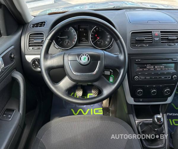 https://autogrodno.by/media/com_expautospro/images/big/_6893ad2ca0266.jpg