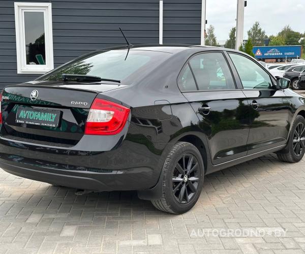 https://autogrodno.by/media/com_expautospro/images/big/_6897289d90e2b.jpg