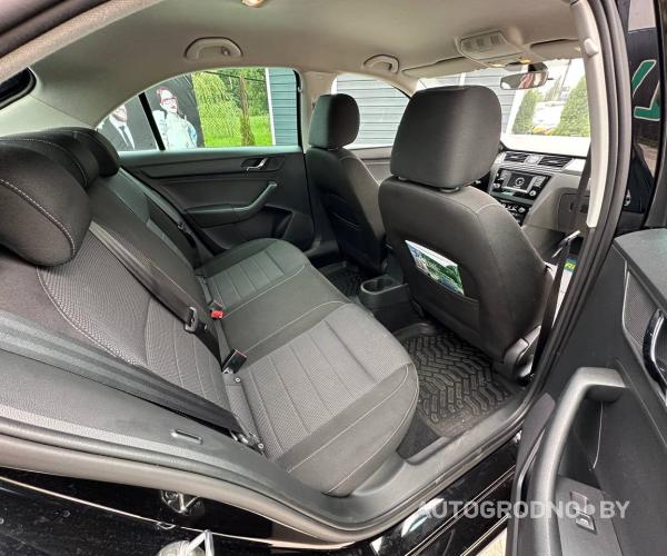 https://autogrodno.by/media/com_expautospro/images/big/_6897289e81e7d.jpg