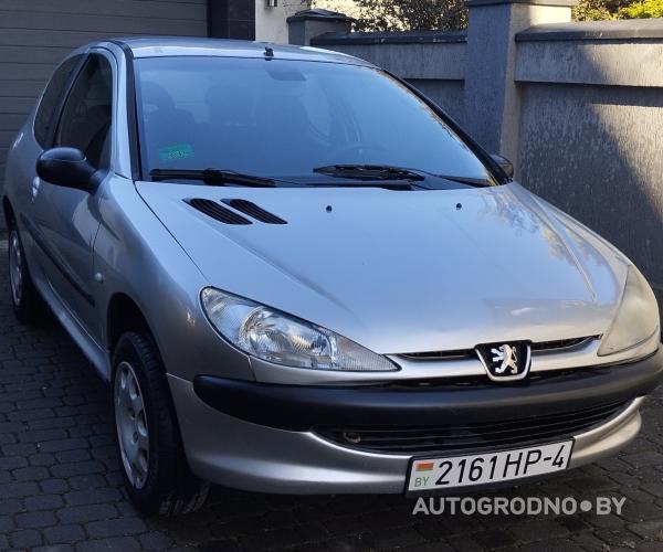 Peugeot 206  1998
