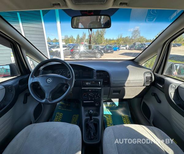 https://autogrodno.by/media/com_expautospro/images/big/_68d528e391872.jpg