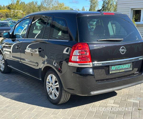 https://autogrodno.by/media/com_expautospro/images/big/_68d52a555f202.jpg