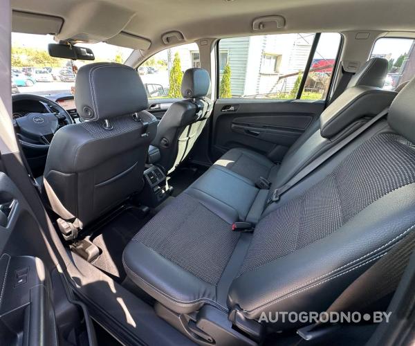 https://autogrodno.by/media/com_expautospro/images/big/_68d52a563dd11.jpg