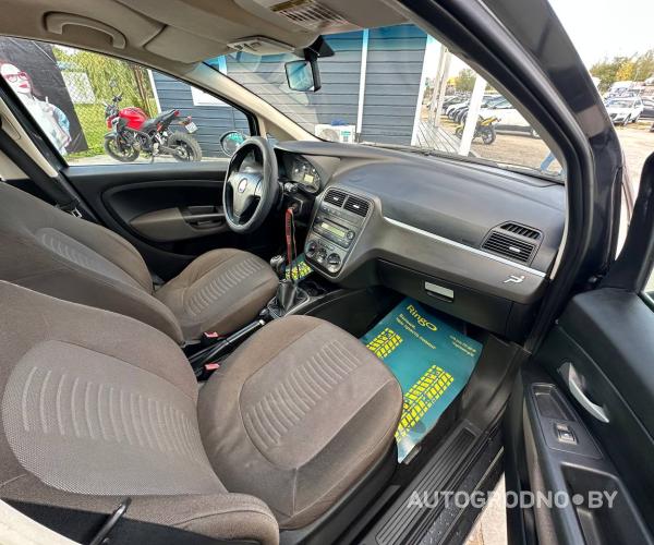 https://autogrodno.by/media/com_expautospro/images/big/_68d564487d957.jpg