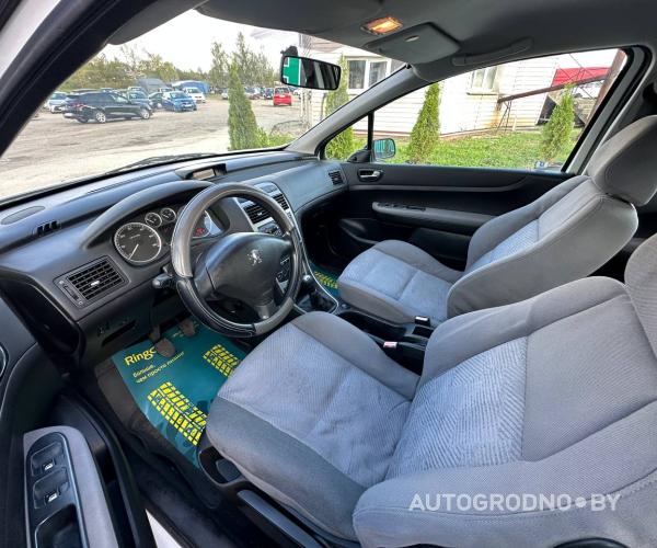 https://autogrodno.by/media/com_expautospro/images/big/_68d659d33cfa7.jpg