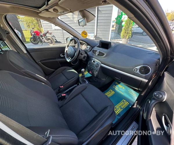 https://autogrodno.by/media/com_expautospro/images/big/_68d6d37acd1b4.jpg