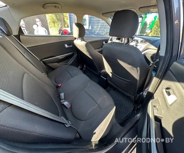https://autogrodno.by/media/com_expautospro/images/big/_68d7bb294520e.jpg