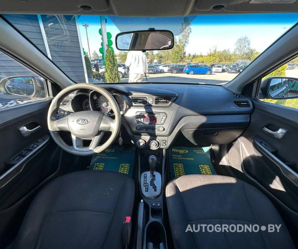 https://autogrodno.by/media/com_expautospro/images/big/_68d7bb29abe80.jpg