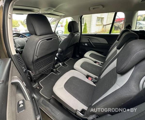 https://autogrodno.by/media/com_expautospro/images/big/_68d98745a490c.jpg
