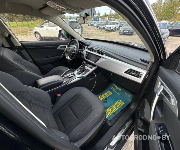 https://autogrodno.by/media/com_expautospro/images/big/_68db985f24a4e.jpg