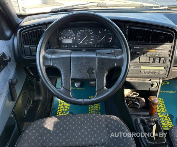 https://autogrodno.by/media/com_expautospro/images/big/_68de9bb430537.jpg