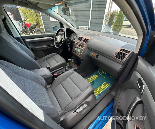 https://autogrodno.by/media/com_expautospro/images/big/_68dff45a4da5f.jpg