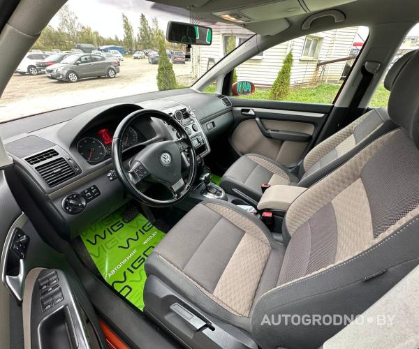 https://autogrodno.by/media/com_expautospro/images/big/_68e165f2da2a1.jpg