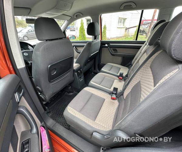 https://autogrodno.by/media/com_expautospro/images/big/_68e165f319177.jpg