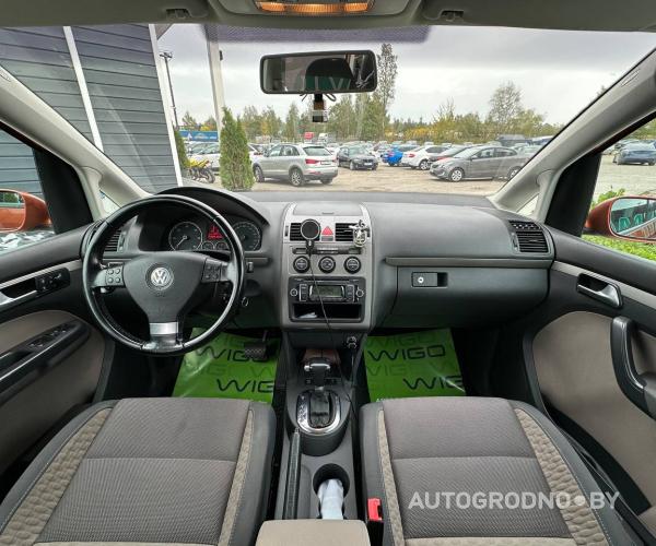 https://autogrodno.by/media/com_expautospro/images/big/_68e165f3afebc.jpg