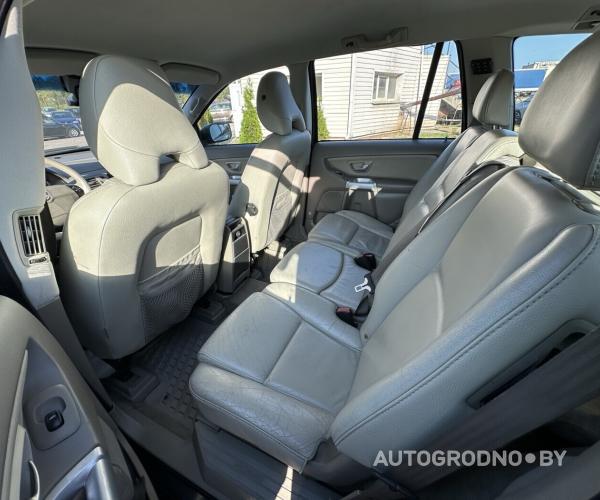 https://autogrodno.by/media/com_expautospro/images/big/_68e231560f100.jpg