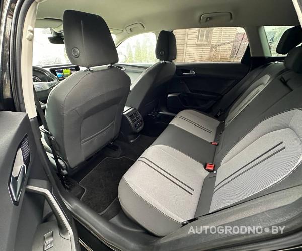 https://autogrodno.by/media/com_expautospro/images/big/_68e24f220c116.jpg