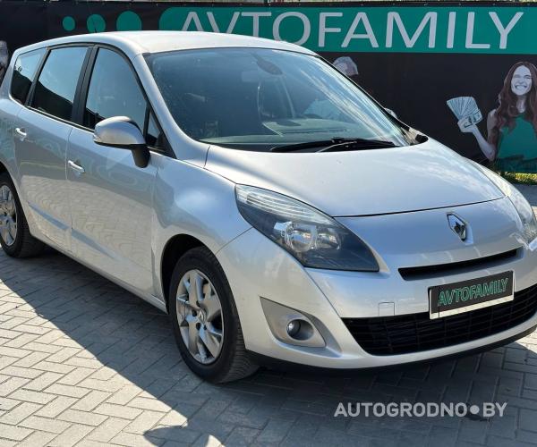 Renault  Scenic  2011