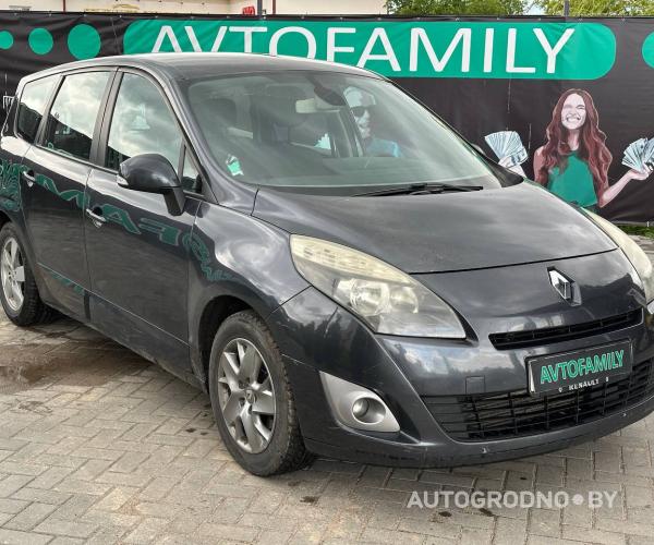 Renault  Scenic  2011
