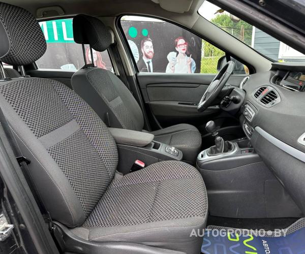 https://autogrodno.by/media/com_expautospro/images/big/_68e3dffb9408c.jpg