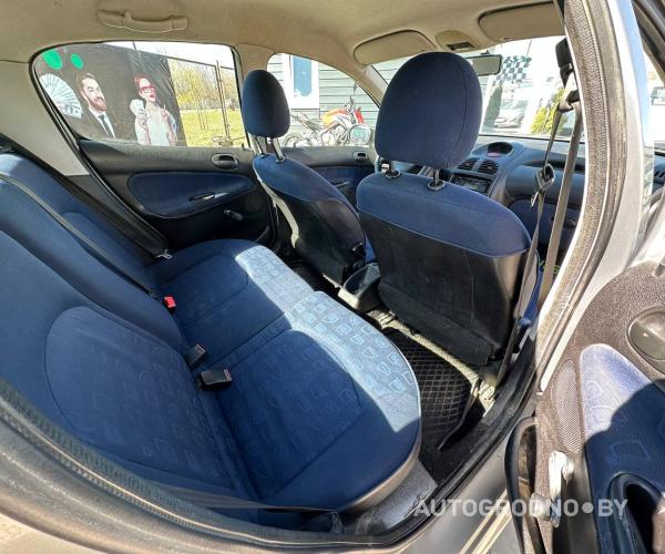https://autogrodno.by/media/com_expautospro/images/big/_68e3fb1fd818f.jpg