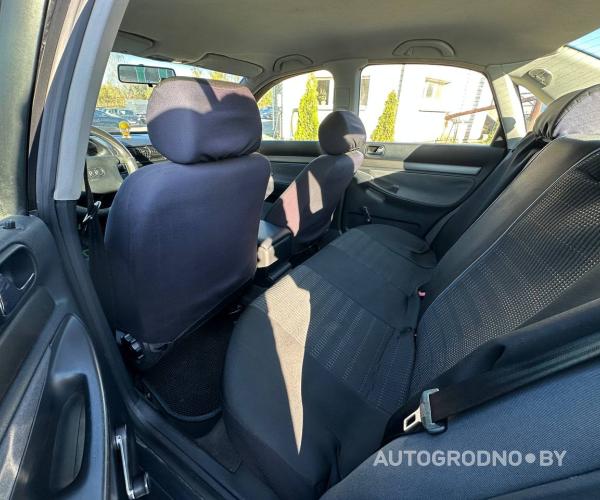 https://autogrodno.by/media/com_expautospro/images/big/_68e77ff71fe70.jpg