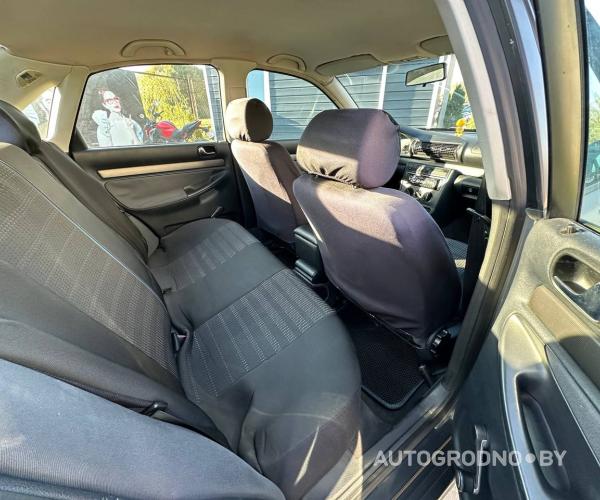 https://autogrodno.by/media/com_expautospro/images/big/_68e77ff7535b9.jpg