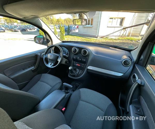 https://autogrodno.by/media/com_expautospro/images/big/_68e79057c9756.jpg