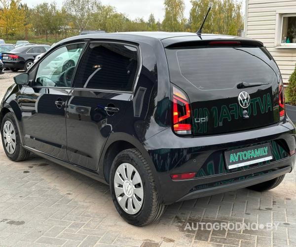 https://autogrodno.by/media/com_expautospro/images/big/_68e8cda169415.jpg