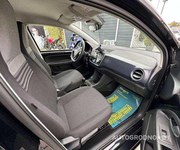 https://autogrodno.by/media/com_expautospro/images/big/_68e8cda2c229b.jpg