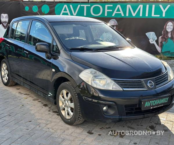 Nissan Tiida  2008