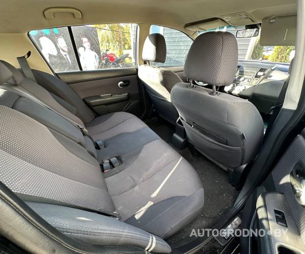 https://autogrodno.by/media/com_expautospro/images/big/_68e91d0f56f2d.jpg