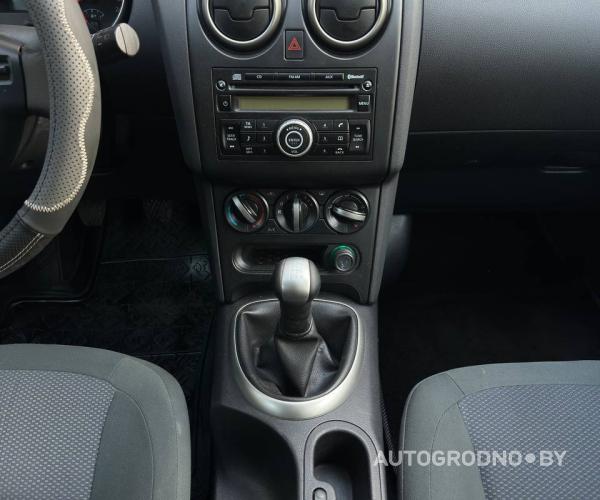 https://autogrodno.by/media/com_expautospro/images/big/_68f0b2b4140a6.jpg