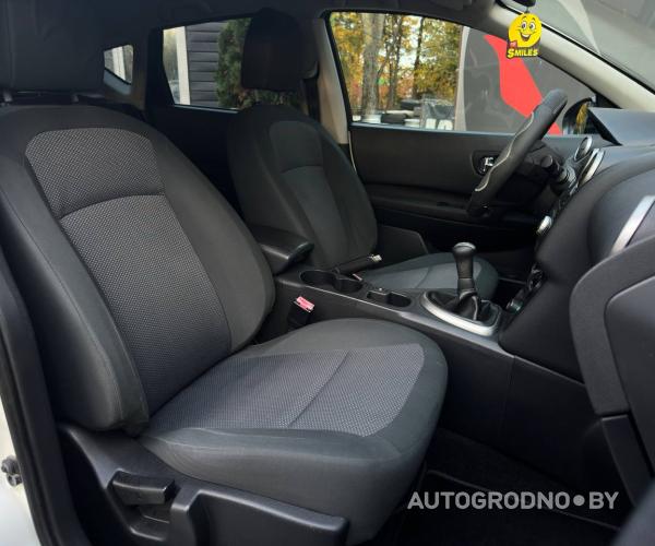 https://autogrodno.by/media/com_expautospro/images/big/_68f0b2b48e1c0.jpg