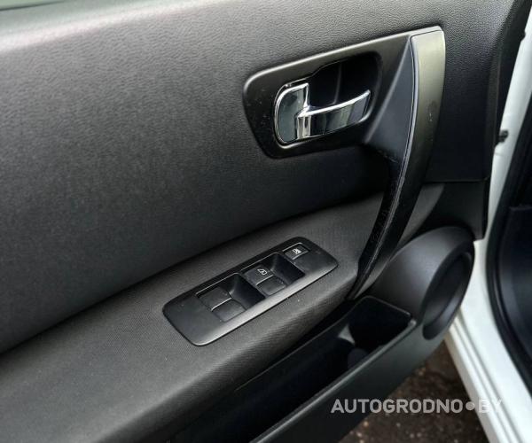 https://autogrodno.by/media/com_expautospro/images/big/_68f0b2b5b71c9.jpg
