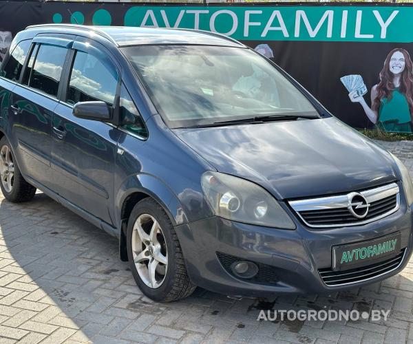 Opel  Zafira  2008