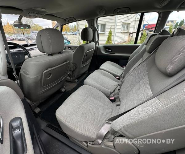 https://autogrodno.by/media/com_expautospro/images/big/_68f372c90a115.jpg