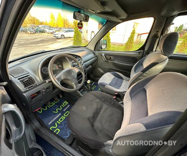 https://autogrodno.by/media/com_expautospro/images/big/_68f3b0e716cdb.jpg