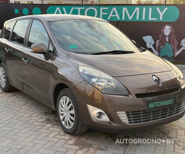 Renault  Scenic  2010