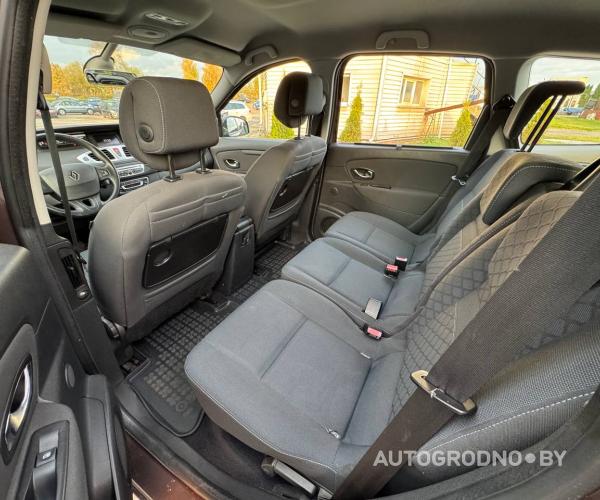https://autogrodno.by/media/com_expautospro/images/big/_68f3b7d4f0a50.jpg