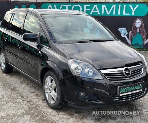Opel  Zafira  2011