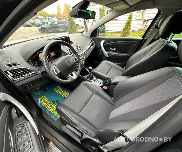 https://autogrodno.by/media/com_expautospro/images/big/_68f760178a1c9.jpg