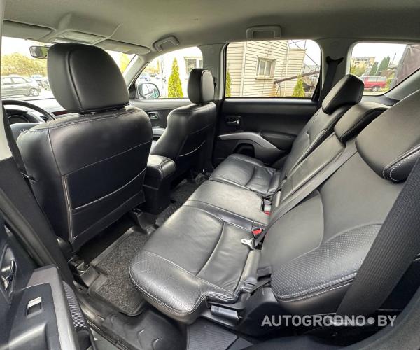 https://autogrodno.by/media/com_expautospro/images/big/_68f7963730a9c.jpg