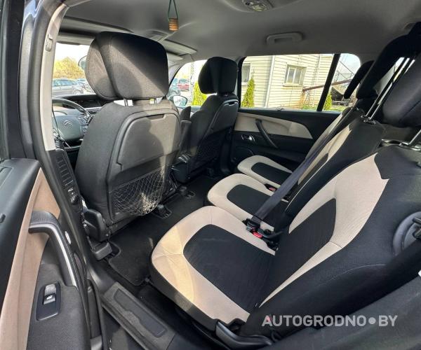 https://autogrodno.by/media/com_expautospro/images/big/_68f7bf1b335d3.jpg