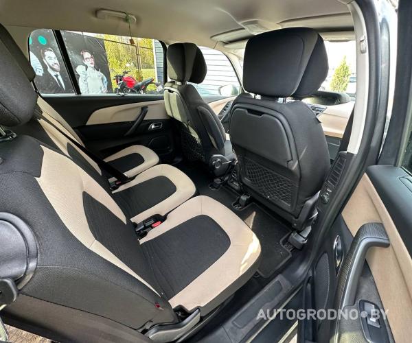 https://autogrodno.by/media/com_expautospro/images/big/_68f7bf1b65b4e.jpg