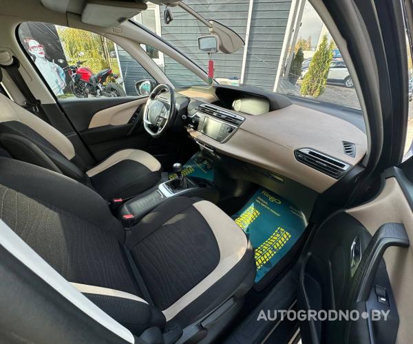 https://autogrodno.by/media/com_expautospro/images/big/_68f7bf1b9a22c.jpg